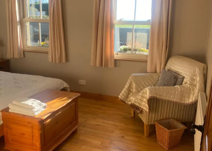 Scenic Estuary Way *